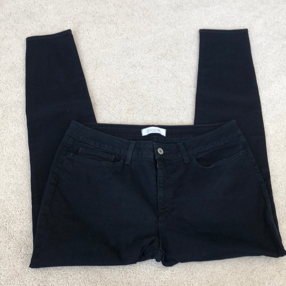 Like New Yummie Skinny Jeans